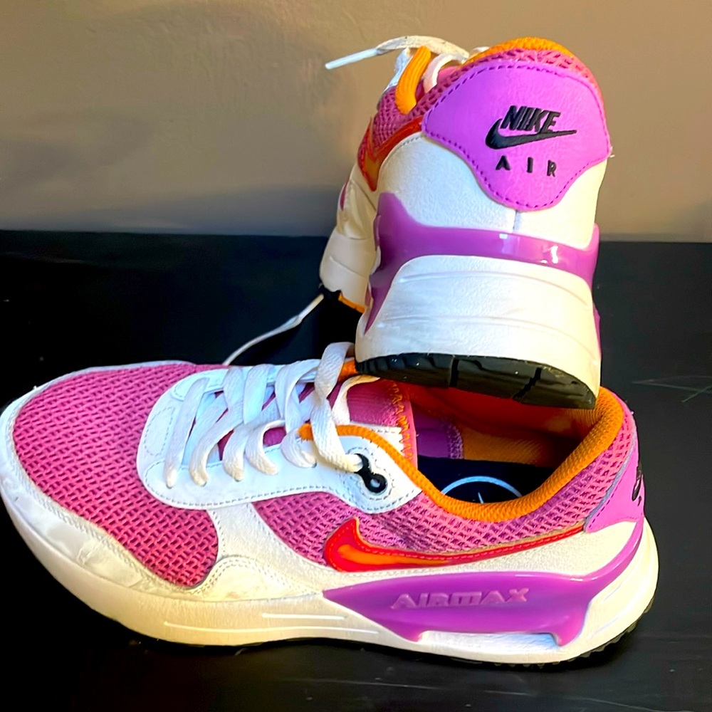 Nike Air Max Sneakers size 8 women